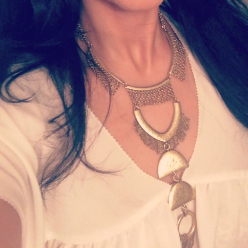 Lucky brand matte gold necklace